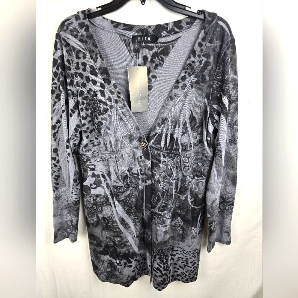 NWT B.L.E.U. Gray Leopard Print   One Button Long Sleeve Jeweled Cardigan Sz L